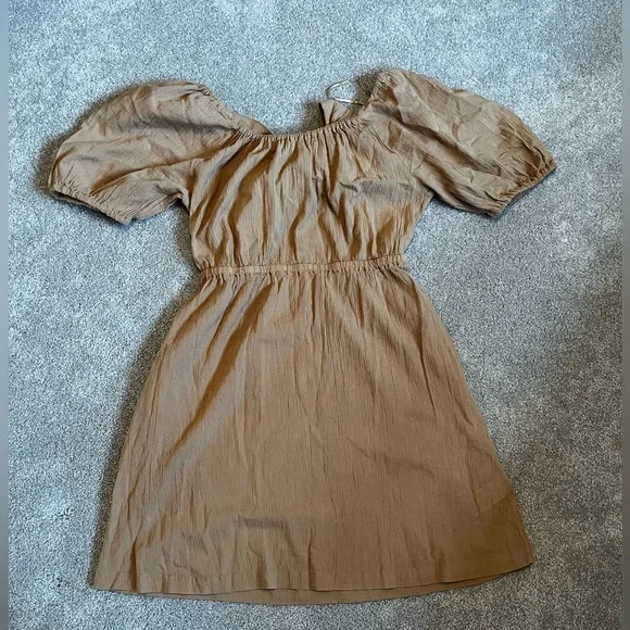 Old Navy Puff-Sleeve Tie-Back Cut-Out Mini Swing Dress for Women - Picture 3 of 3